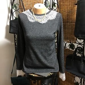 Gray and White NWOT Lace Light Weight Sweater Sz L